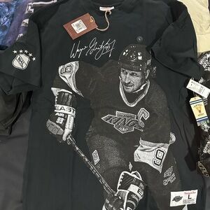 Brand new vintage Gretzky tee